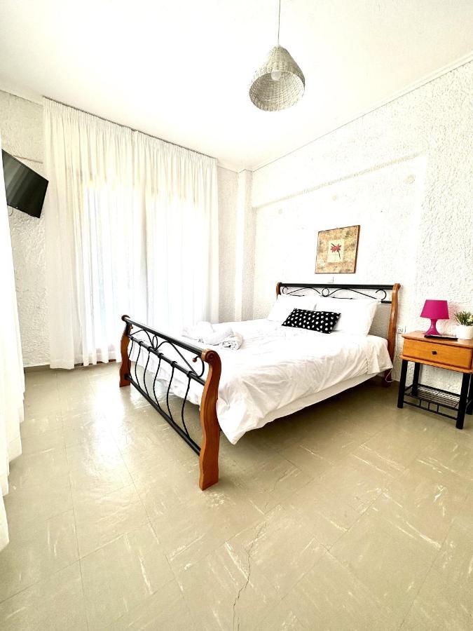 Katerina Apartments Néos Pírgos Habitación foto